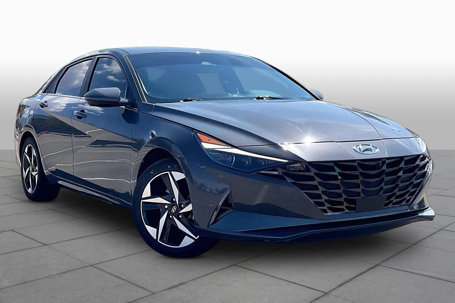 Used 2023 Ecotronic Gray Hyundai Limited image 3