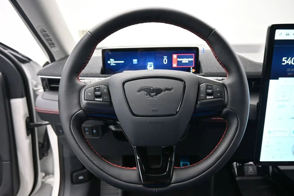 New 2026 Star White Metallic Tri-coat Ford Premium image 15