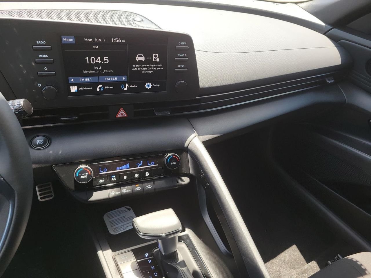 New 2026 Abyss Black Hyundai SEL Sport image 15