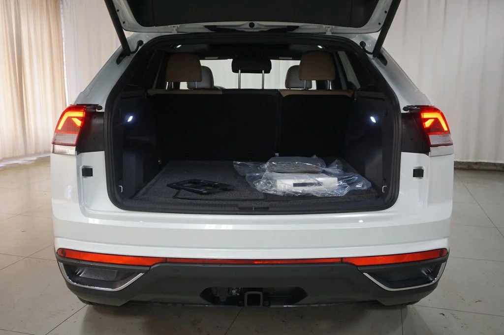 New 2026 Opal White Volkswagen 2.0T SE w/Technology image 30