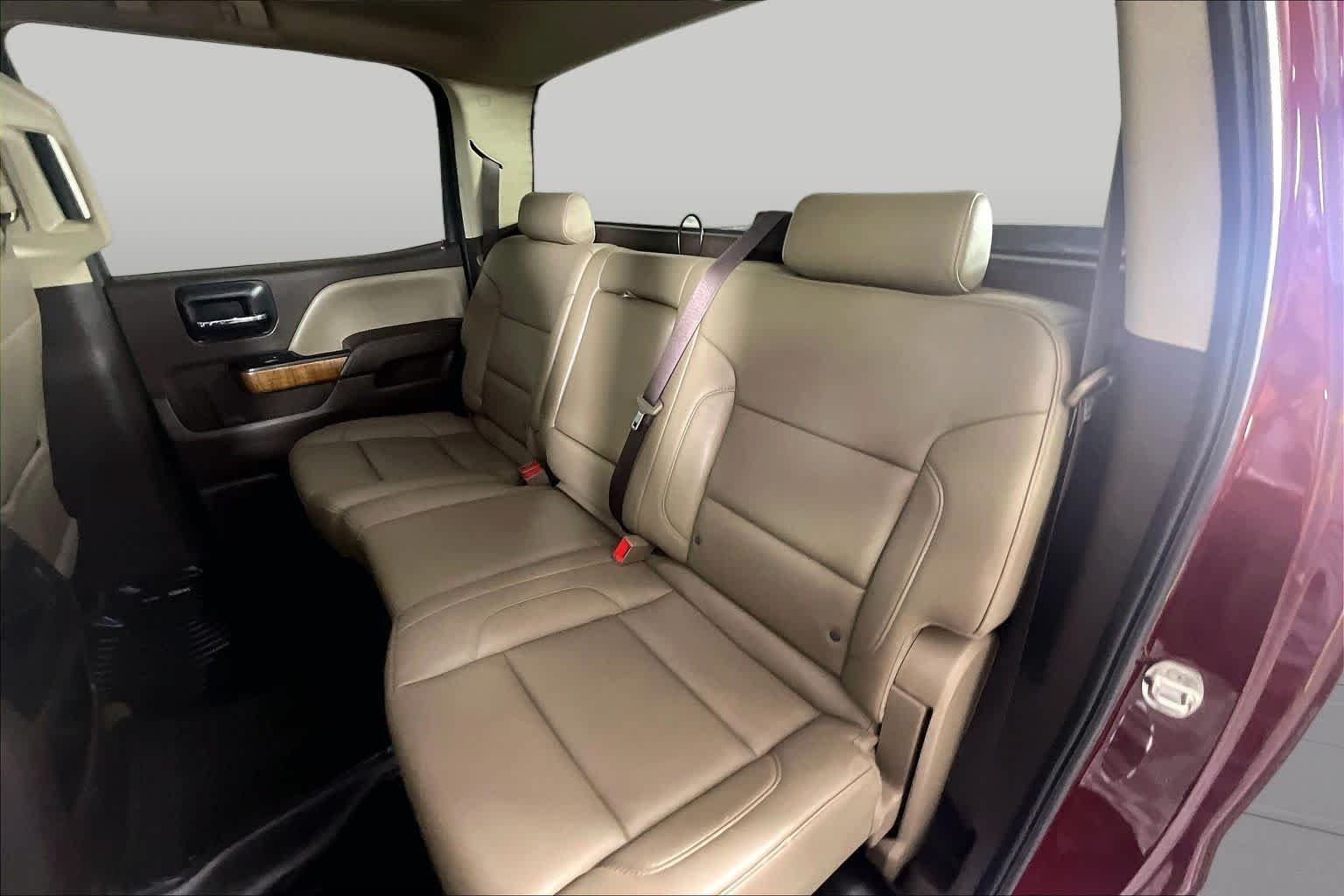 Used 2017 CRIMSON RED TINTCOAT GMC SLT image 18
