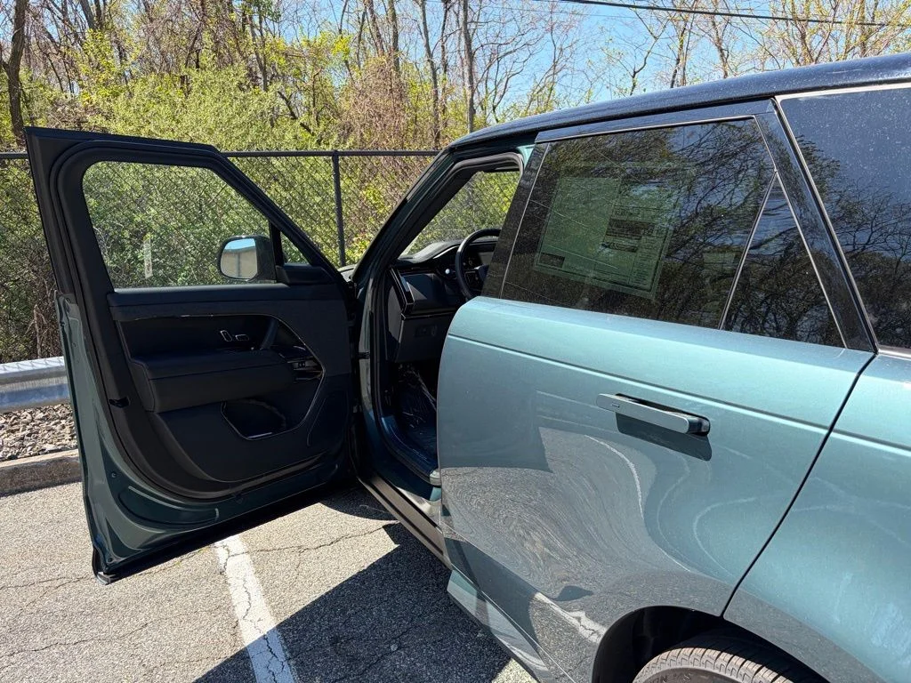 New 2026 Green Land Rover Dynamic SE image 10