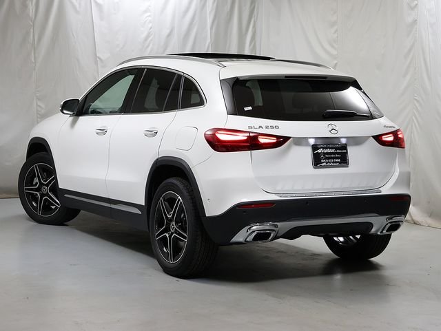 New 2026 Polar White Mercedes-Benz GLA 250 image 9