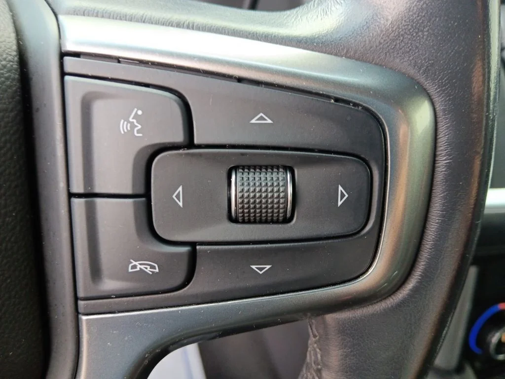 Used 2021 Satin Steel Metallic Chevrolet Z71 image 20