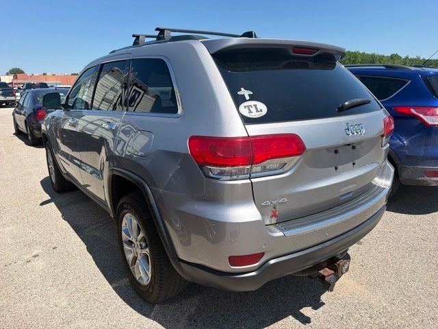 Used 2016 Silver Jeep Limited image 8
