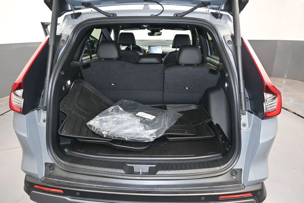 Used 2026 Urban Gray Pearl Honda Sport-L image 11