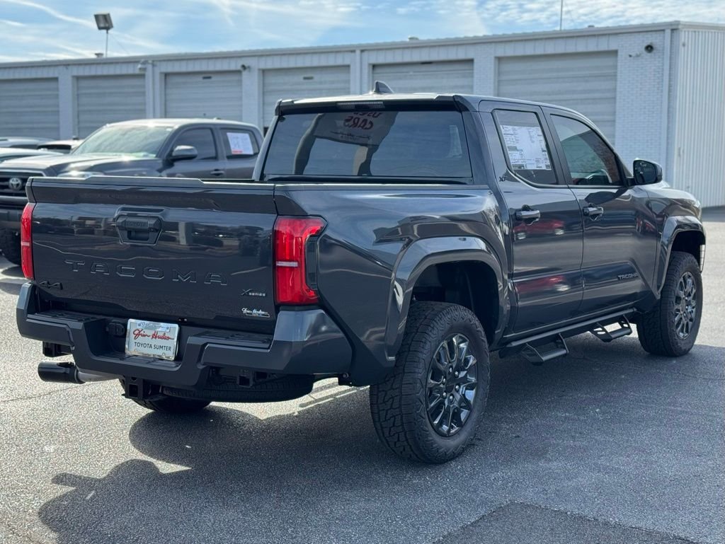 2025 Toyota Tacoma SR5 - Photo 11