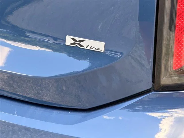 Used 2024 Black Kia EX X-Line image 21