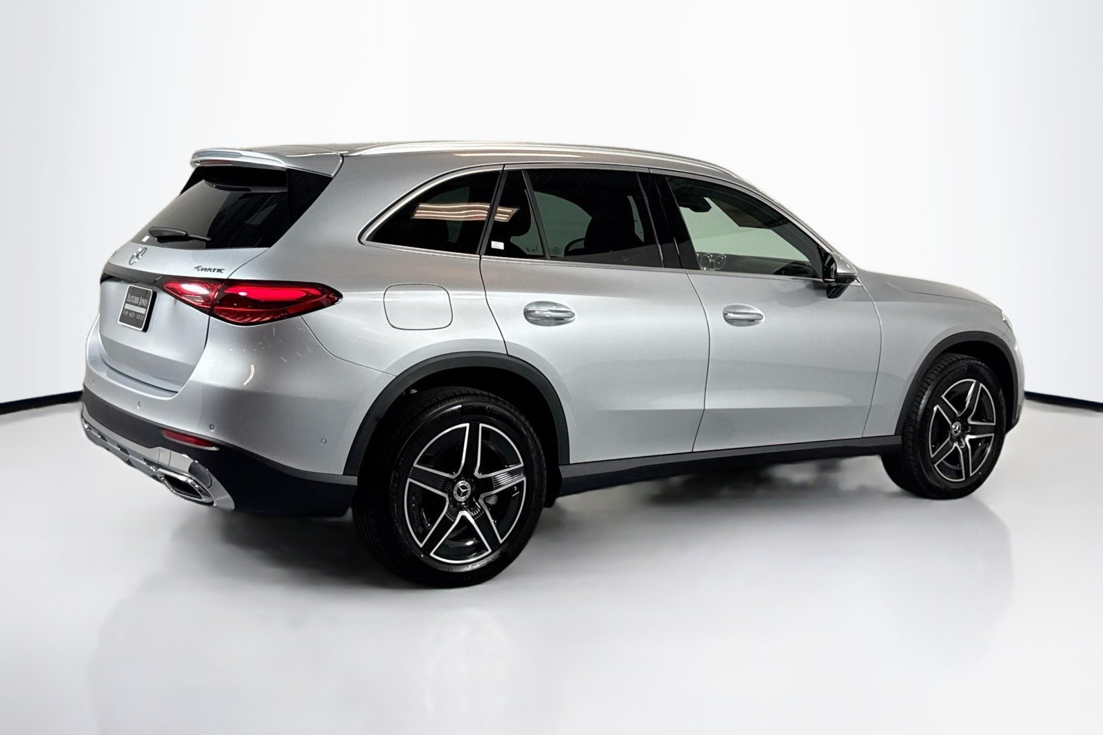 New 2026 Cirrus Silver Metallic Mercedes-Benz GLC 300 image 5
