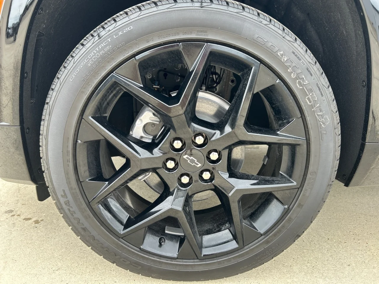 New 2026 Mosaic Black Metallic Chevrolet RS image 9