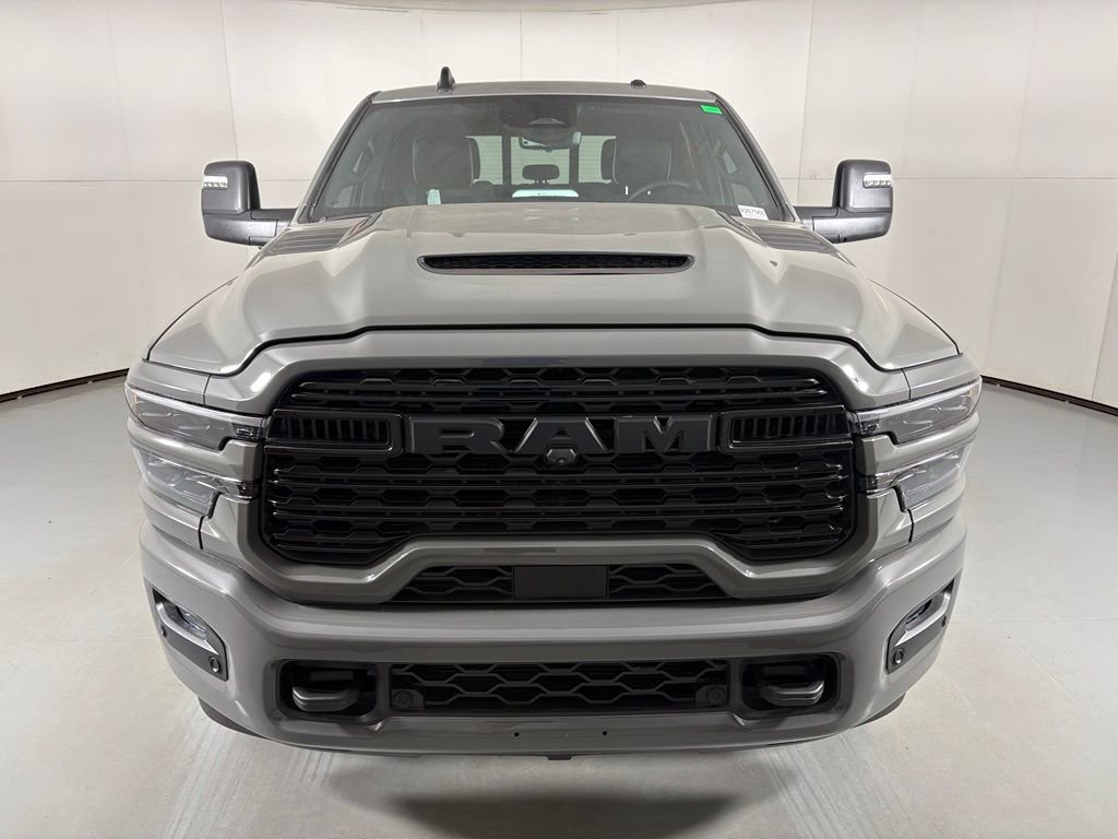 New 2026 Ceramic Gray Clear-Coat Exterior Paint RAM Limited image 3