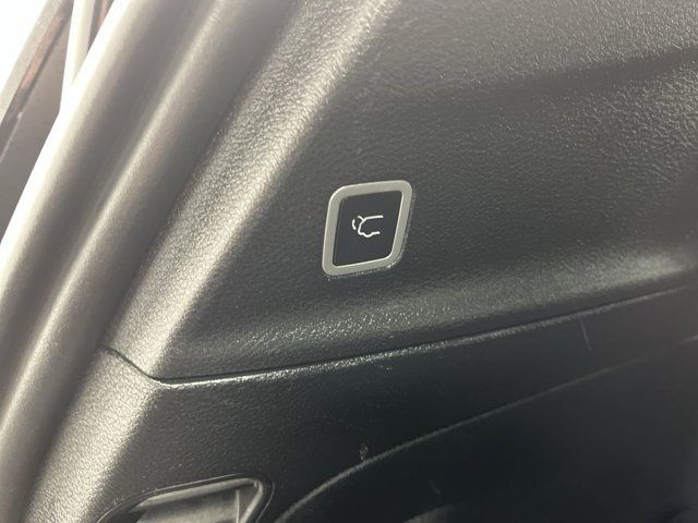 2025 Chrysler Pacifica Select - Photo 30