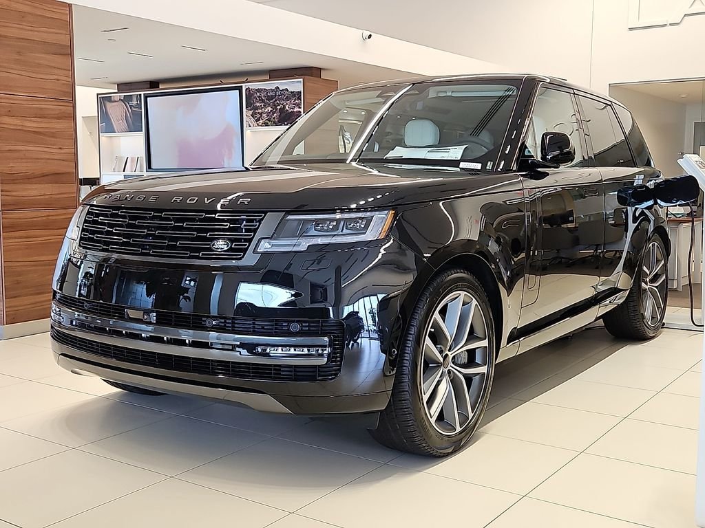 2026 Land Rover Range Rover 3.0 PHEV SE SWB's photo