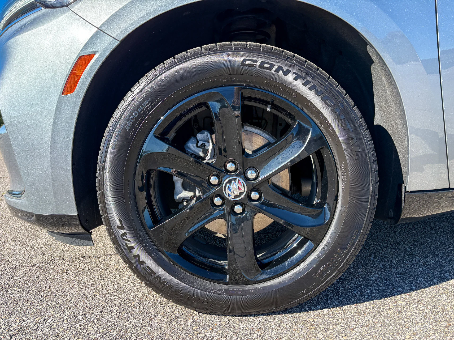 Used 2024 Gray Buick Essence image 31