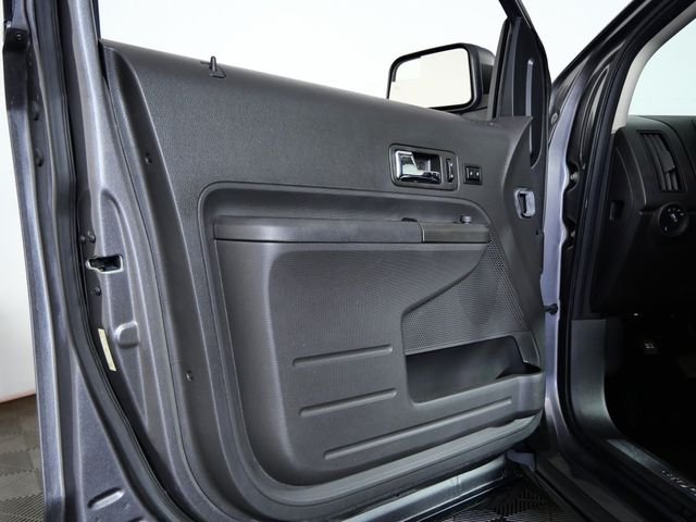 Used 2009 Gray Ford Limited image 16