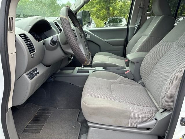 Used 2019 White Nissan SV image 9