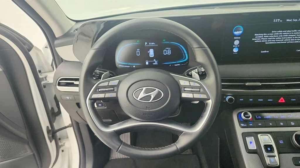 Used 2025 White Hyundai XRT image 18