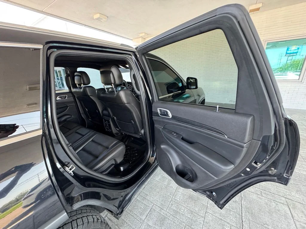 Used 2021 Black Jeep Limited image 23