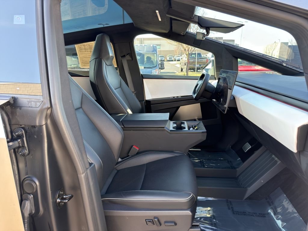 Used 2024 Silver Tesla Base image 28