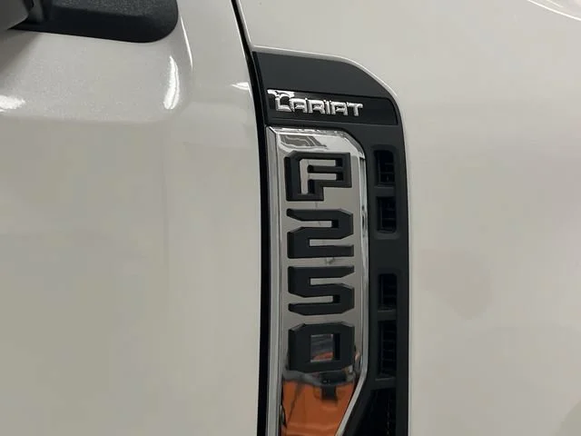 New 2026 Star White Metallic Tri-Coat Ford Lariat image 13