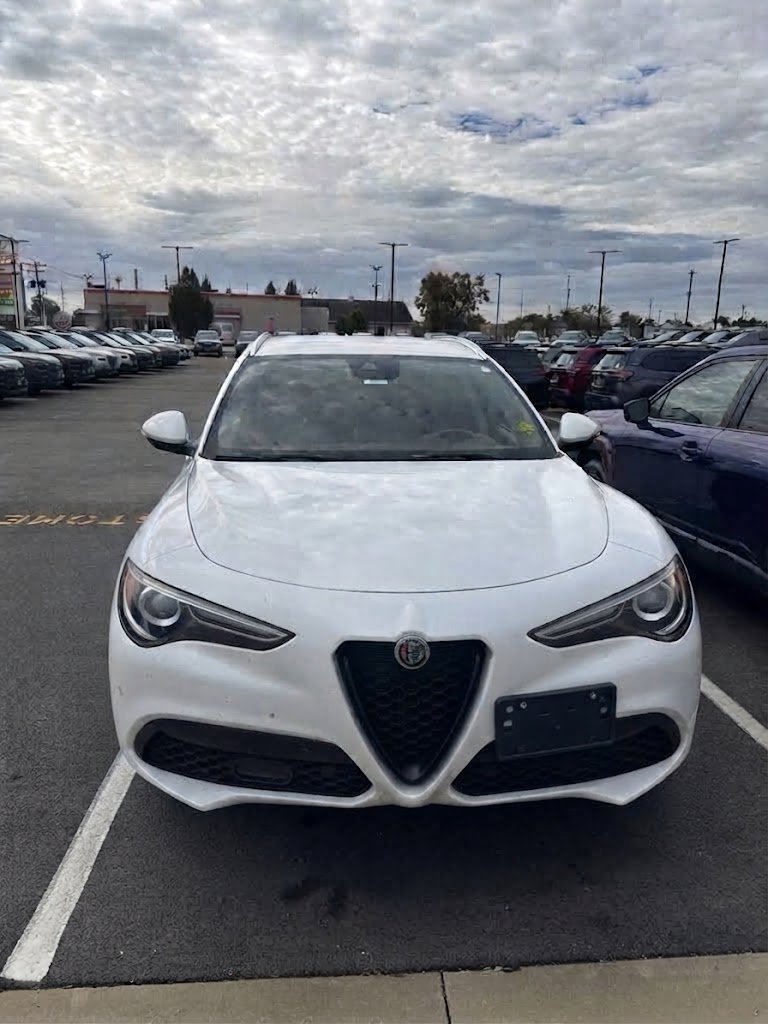 Used 2021 Alfa White Alfa Romeo Sprint image 1