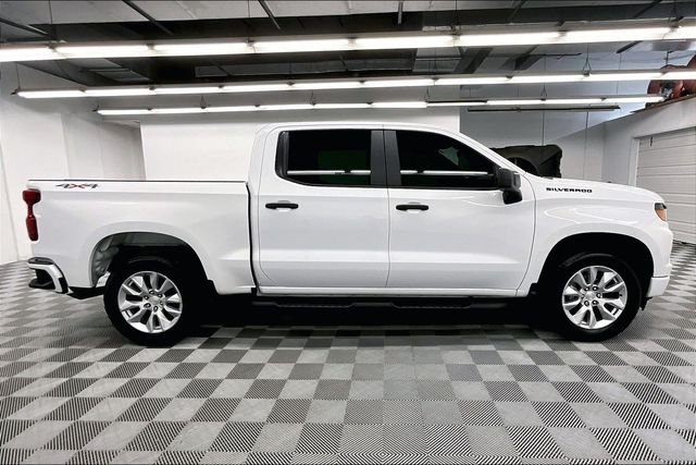 Used 2024 Summit White Chevrolet Custom image 15