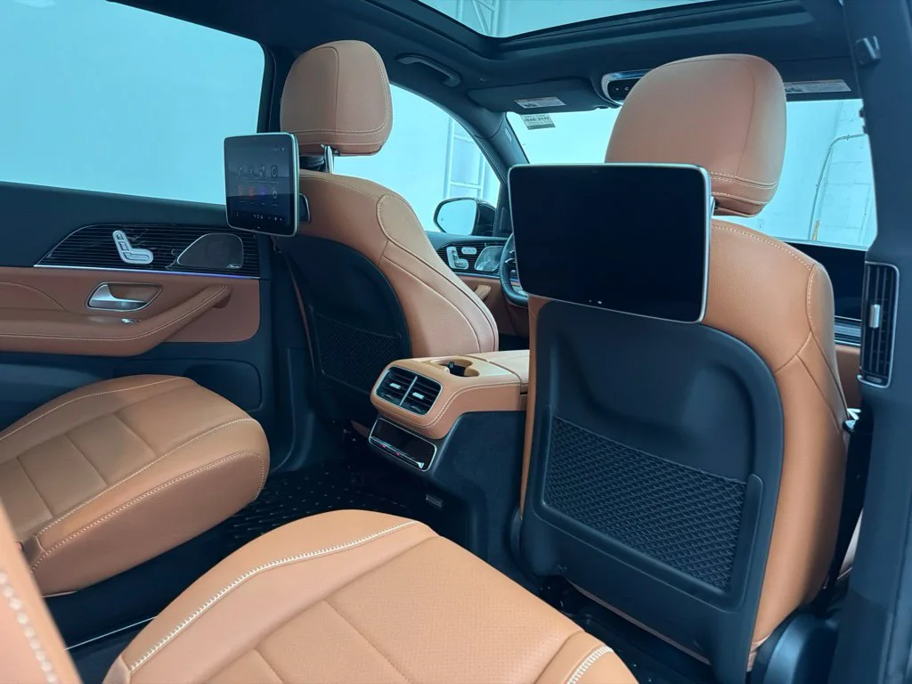 New 2027 Black Mercedes-Benz GLS 450 image 32