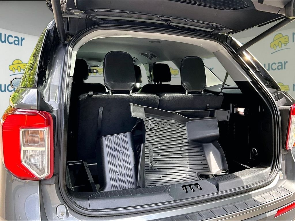 Used 2023 Gray Ford XLT image 24