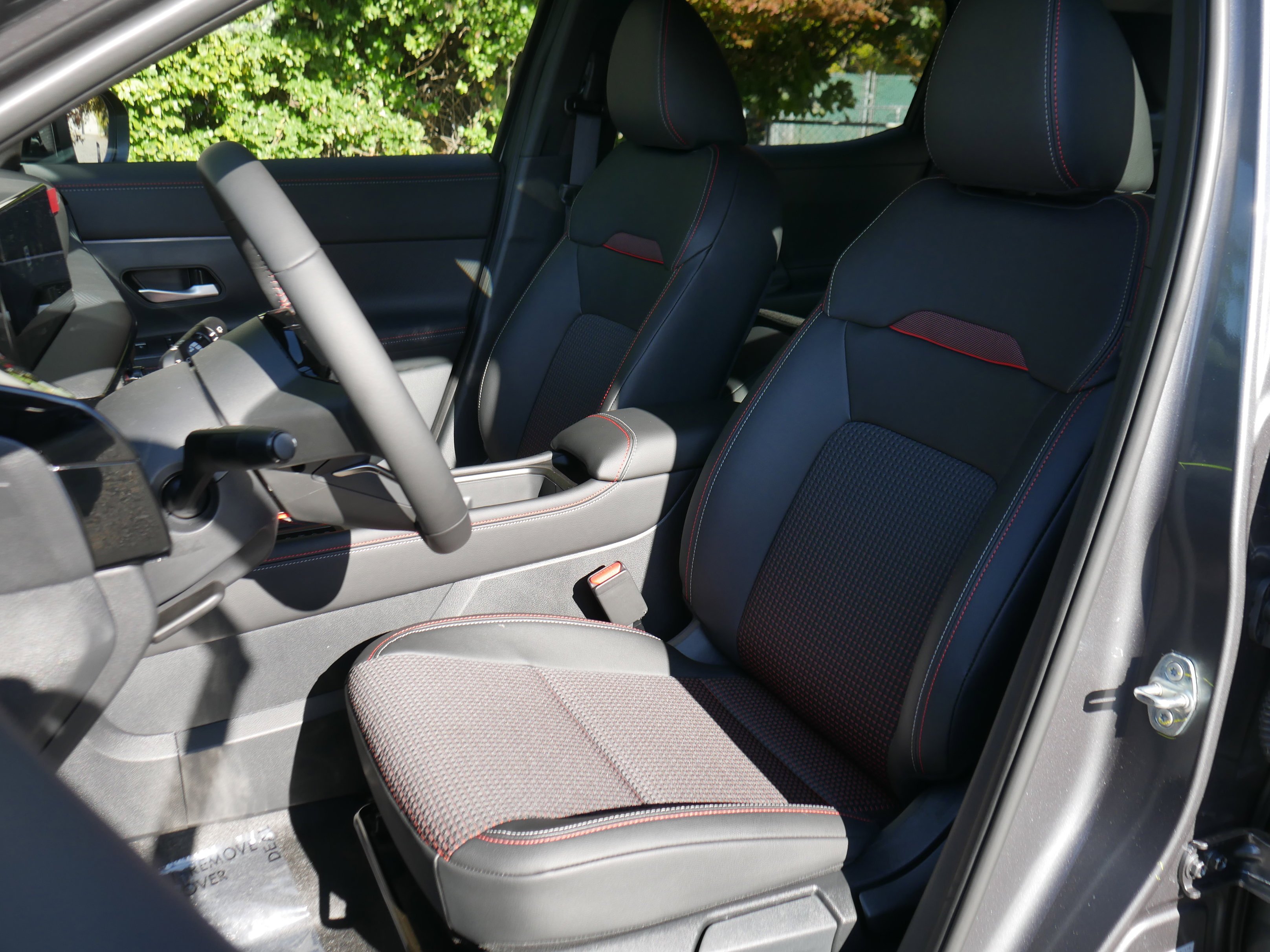2026 Nissan KICKS SR AWD - Photo 30