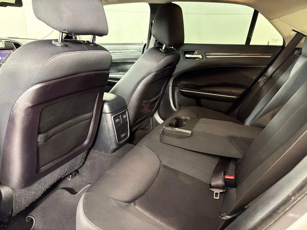 Used 2019 White Chrysler Touring image 37