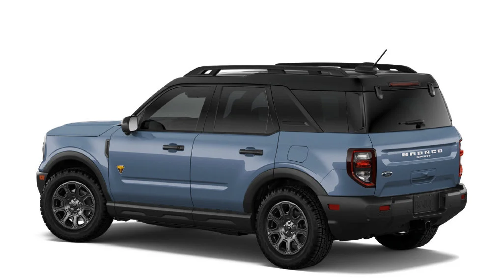 New 2026 Azure Gray Metallic Tri-Coat Ford Badlands® image 2