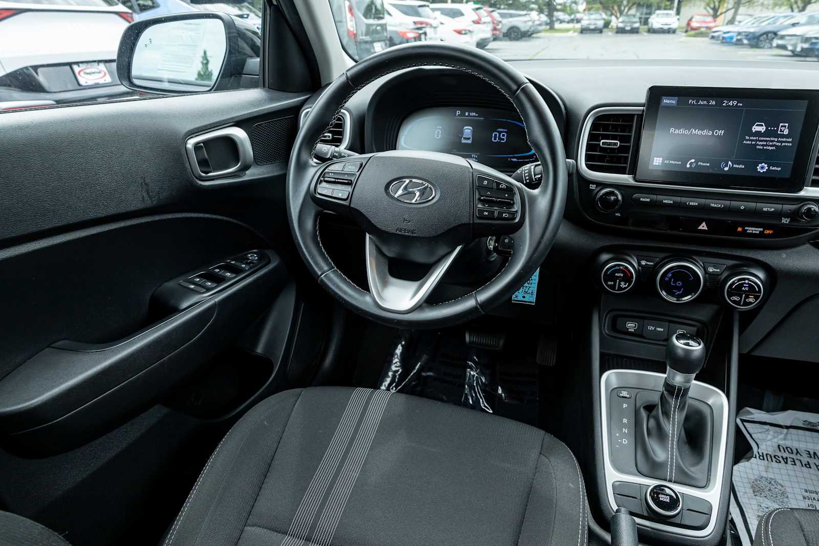 Used 2023 Onyx Black Hyundai SEL image 10