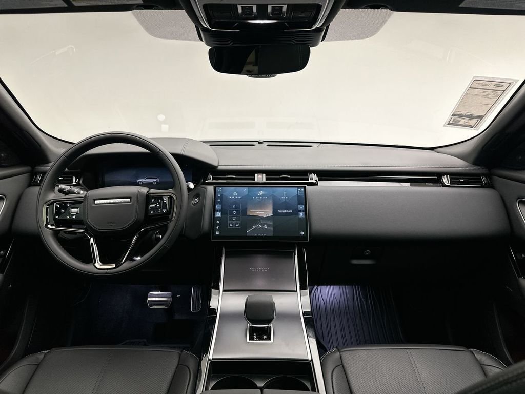 New 2026 Giola Green Metallic Land Rover Belgravia Edition image 8