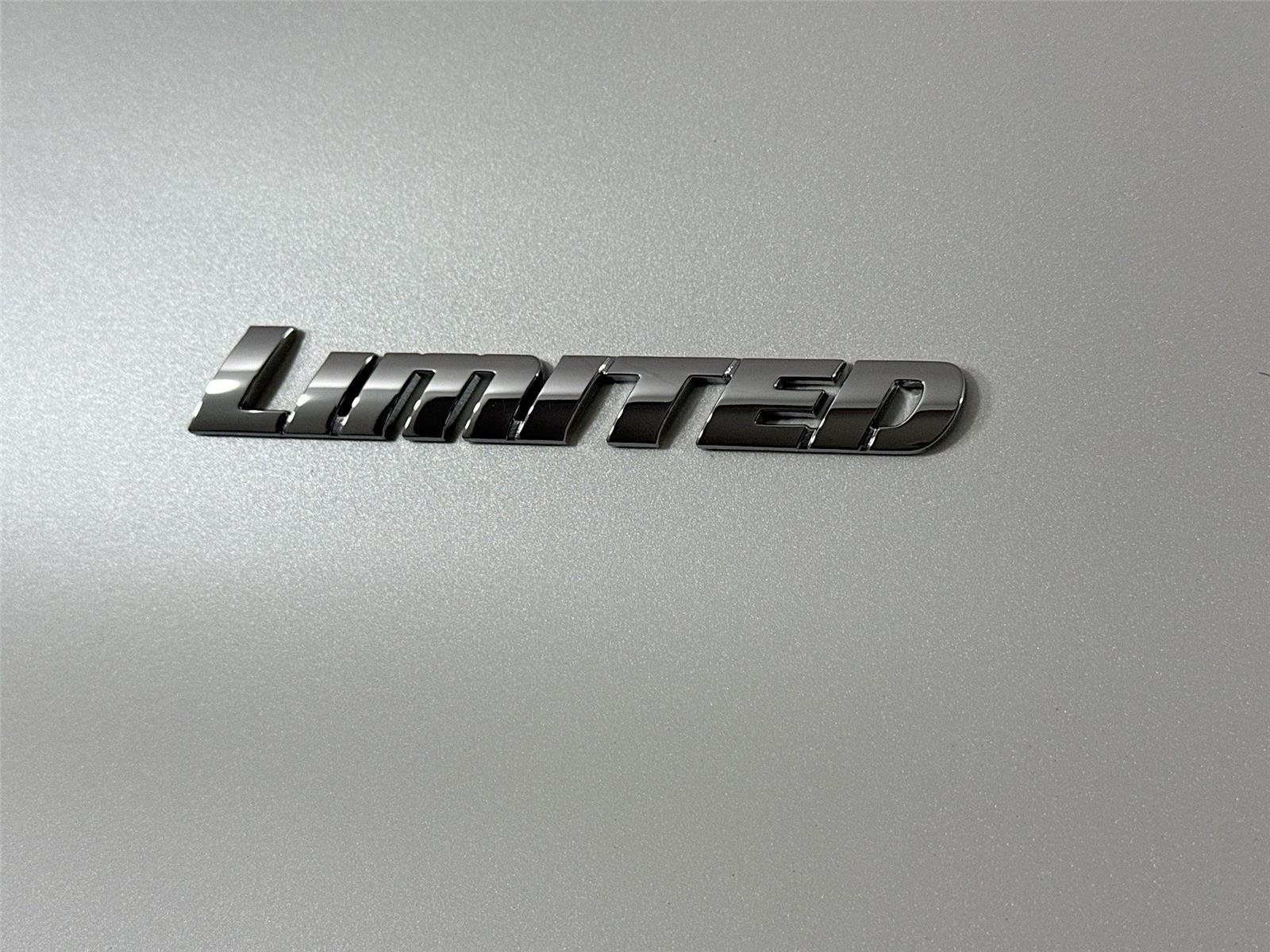 Certified Used 2024 Wind Chill Pearl Toyota Limited image 15