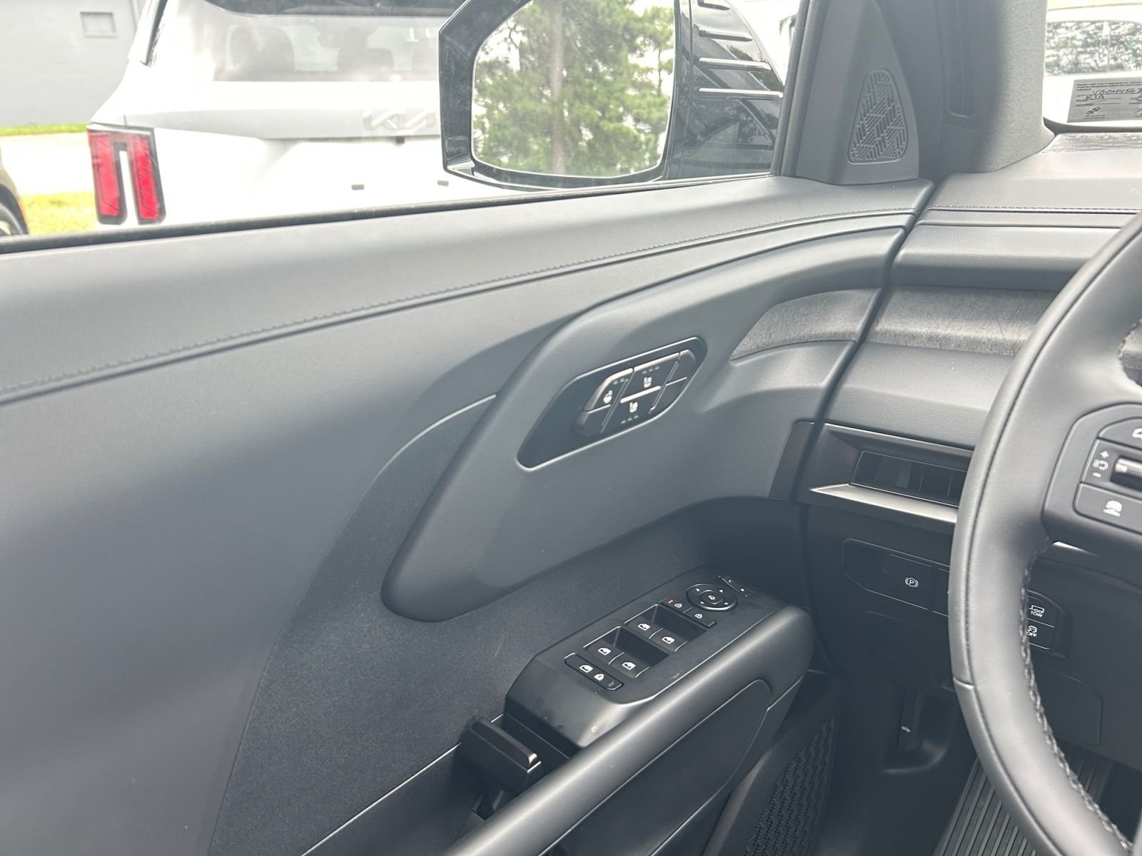 New 2027 Black Jade Green Kia X-Line EX image 27