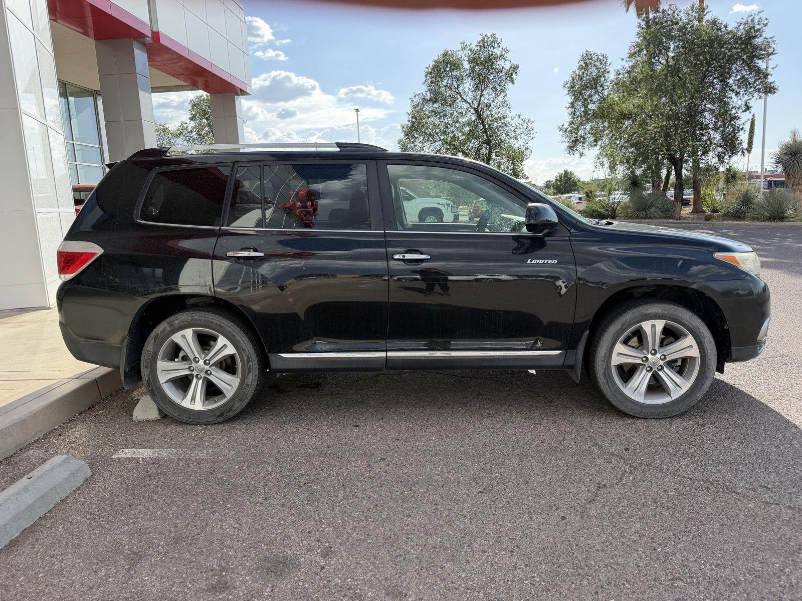 Used 2013 Black Toyota Limited image 6