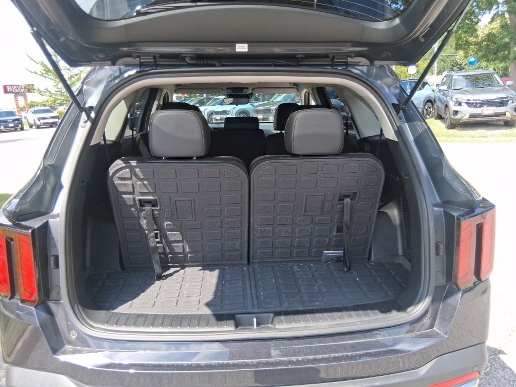 Certified Used 2025 Gray Kia S image 17