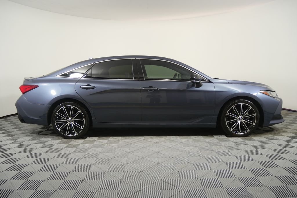 Used 2019 Harbor Gray Metallic Toyota XLE image 6