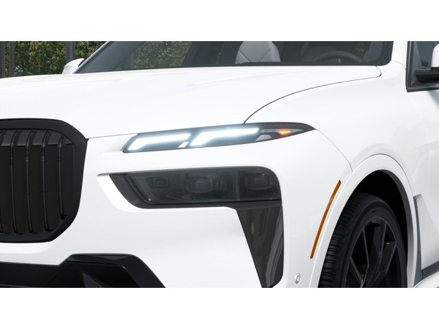 New 2027 Mineral White Metallic BMW X7 40i image 6