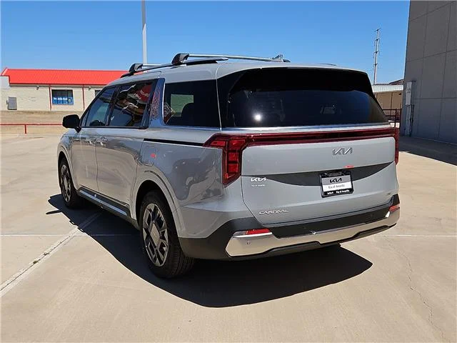 New 2026 Ceramic Silver KIA SX Passenger image 2
