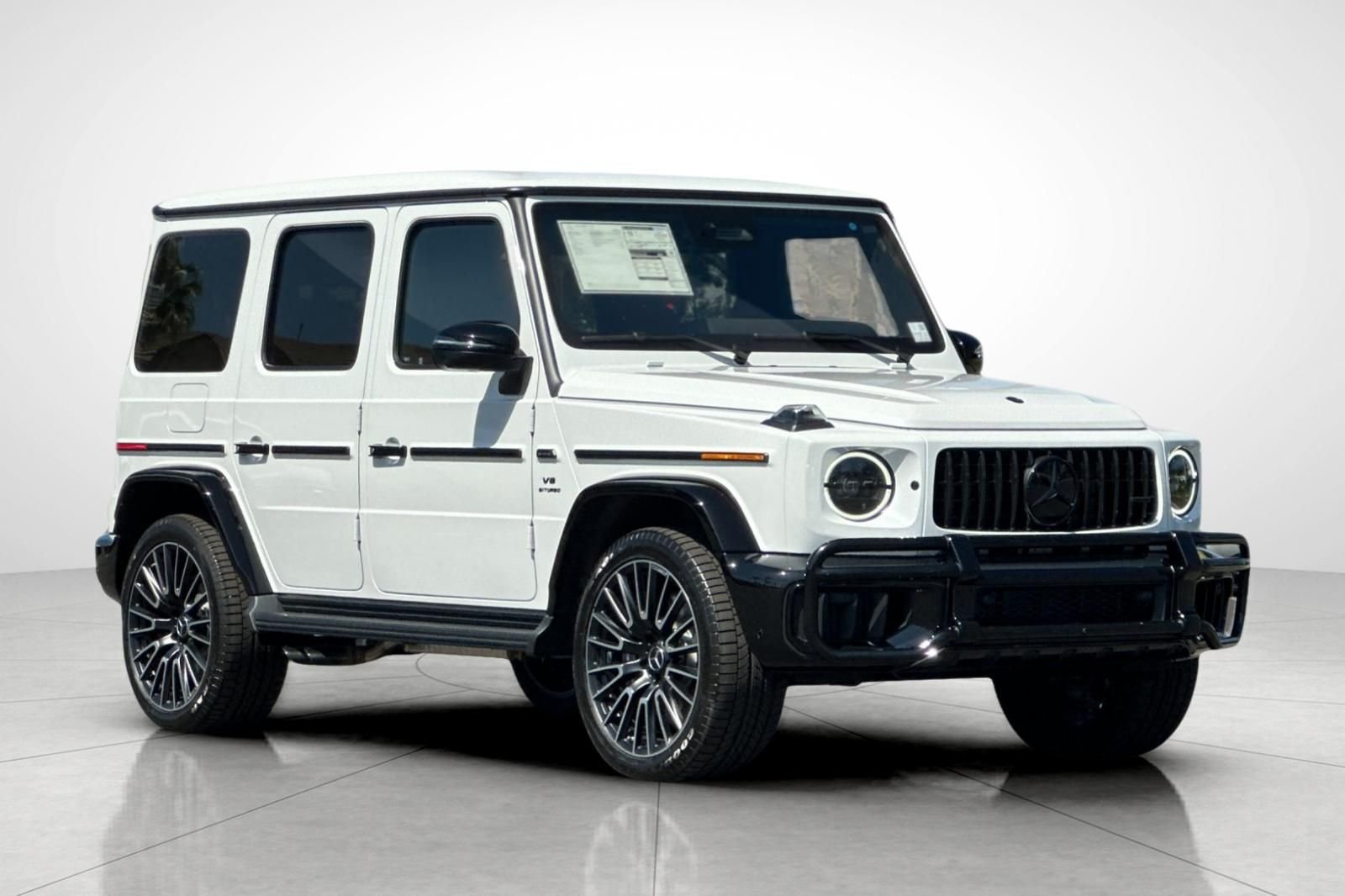 New 2026 MANUFAKTUR Moonlight White Metallic Mercedes-Benz G 63 AMG® image 31