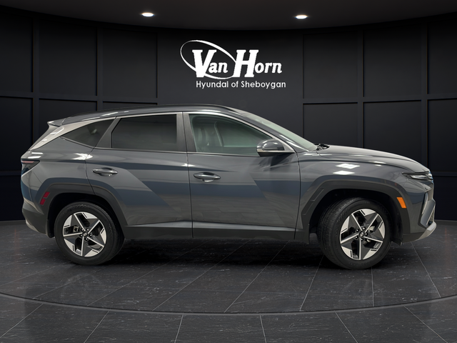 Used 2025 Ecotronic Gray Hyundai SEL Convenience image 8