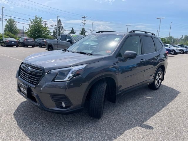 Used 2023 Gray Metallic Subaru Premium image 3