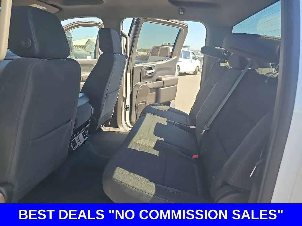 Used 2024 White Chevrolet Custom image 13