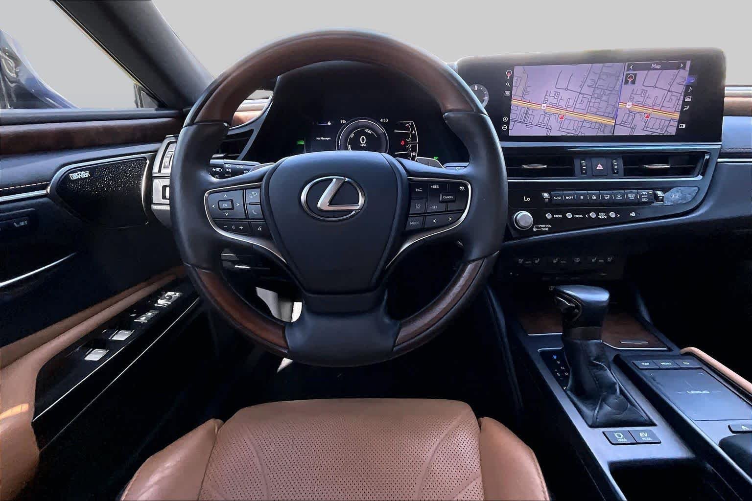 Used 2022 Moonbeam Beige Metallic Lexus Ultra Luxury image 6