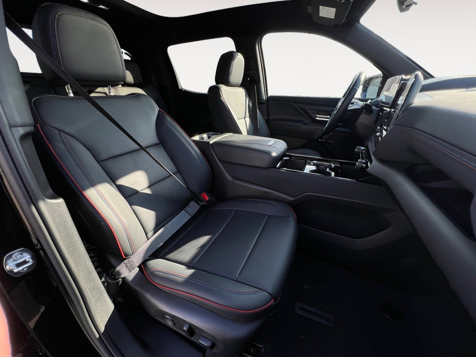 New 2024 Black Chevrolet RST image 19