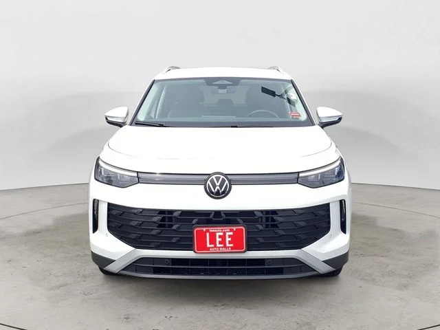 Used 2026 Pure White Volkswagen 2.0T SE image 8