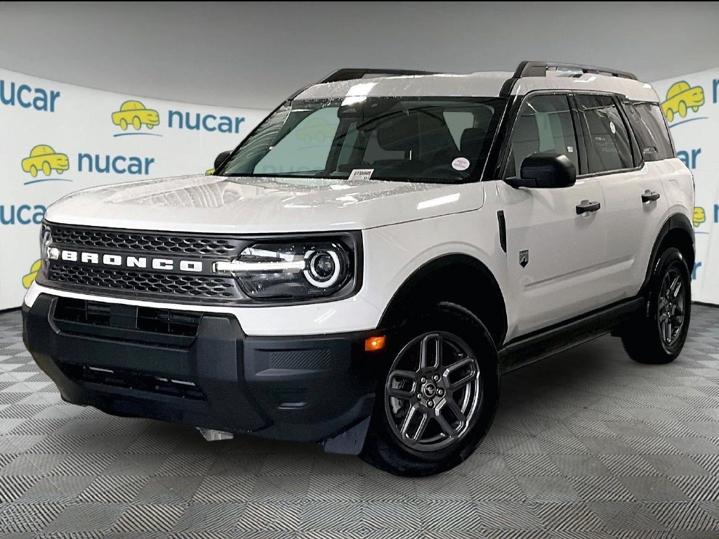 Used 2025 White Ford Big Bend image 3