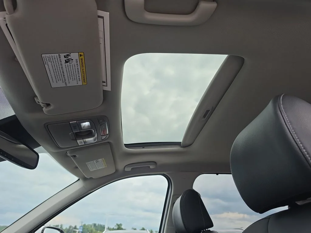 Used 2023 White Kia SX image 16