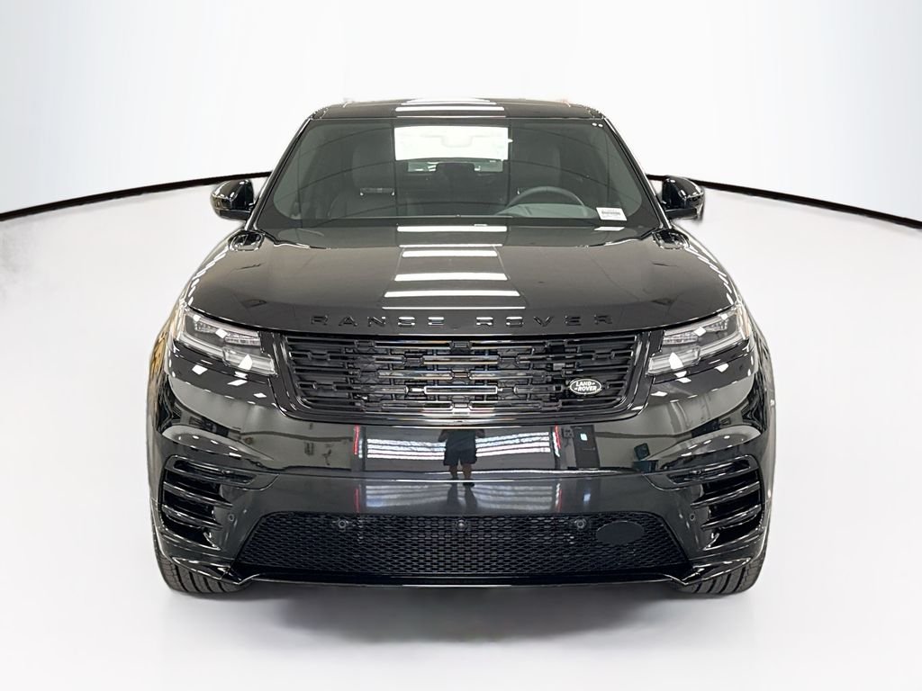 Certified Used 2026 Santorini Black Metallic Land Rover Dynamic SE image 2